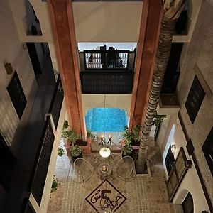 Riad 5 Sens